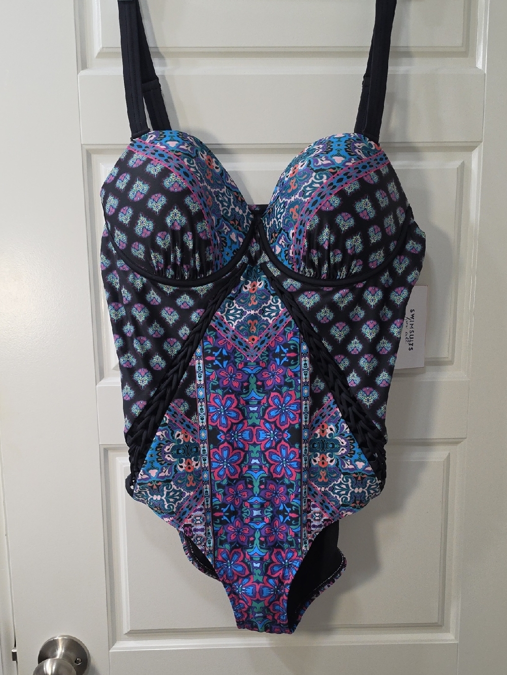 NWT - Swimsuits For All Patterned One-Piece Swimsuit - 16